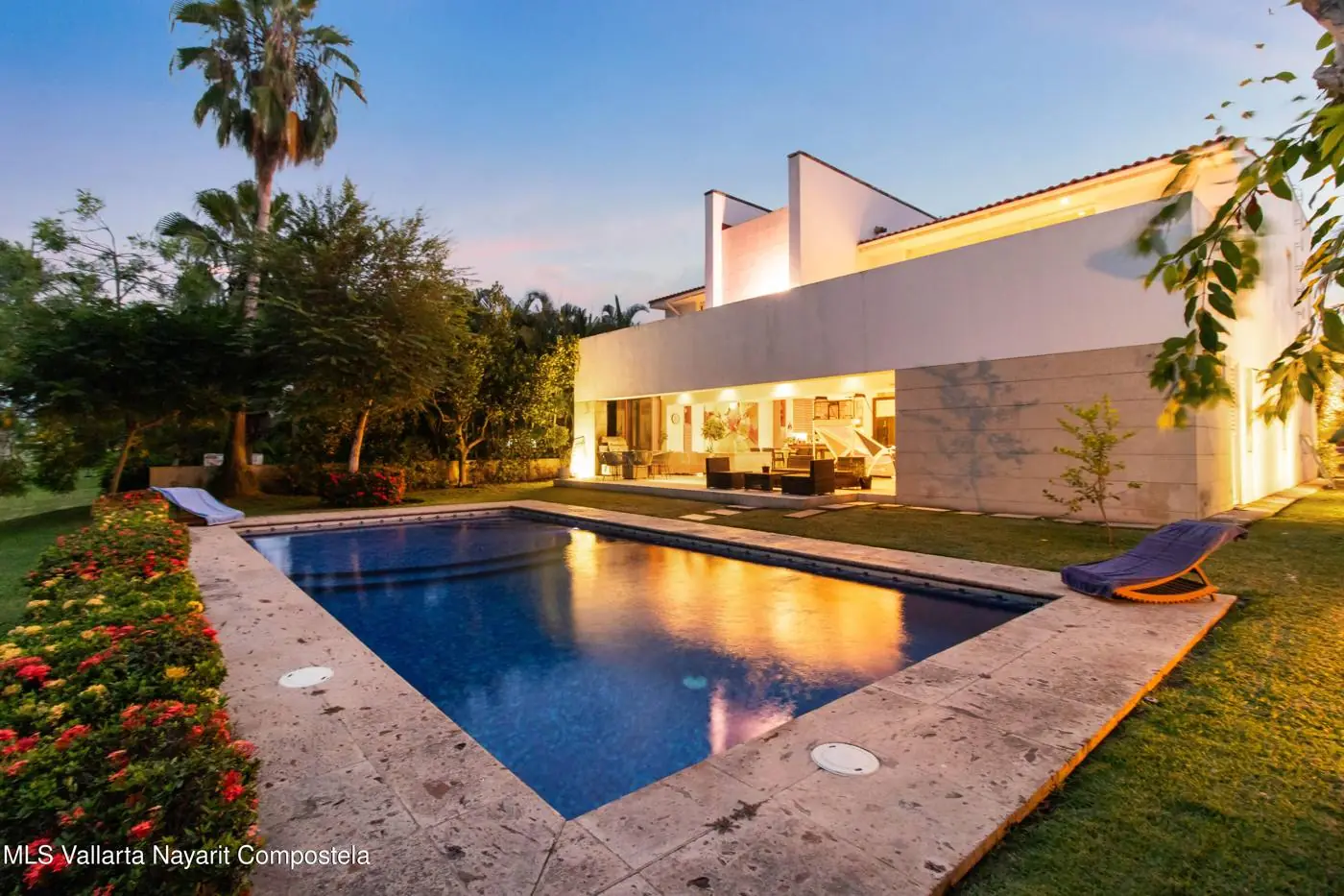 House in El Tigre, photo 2 of 16