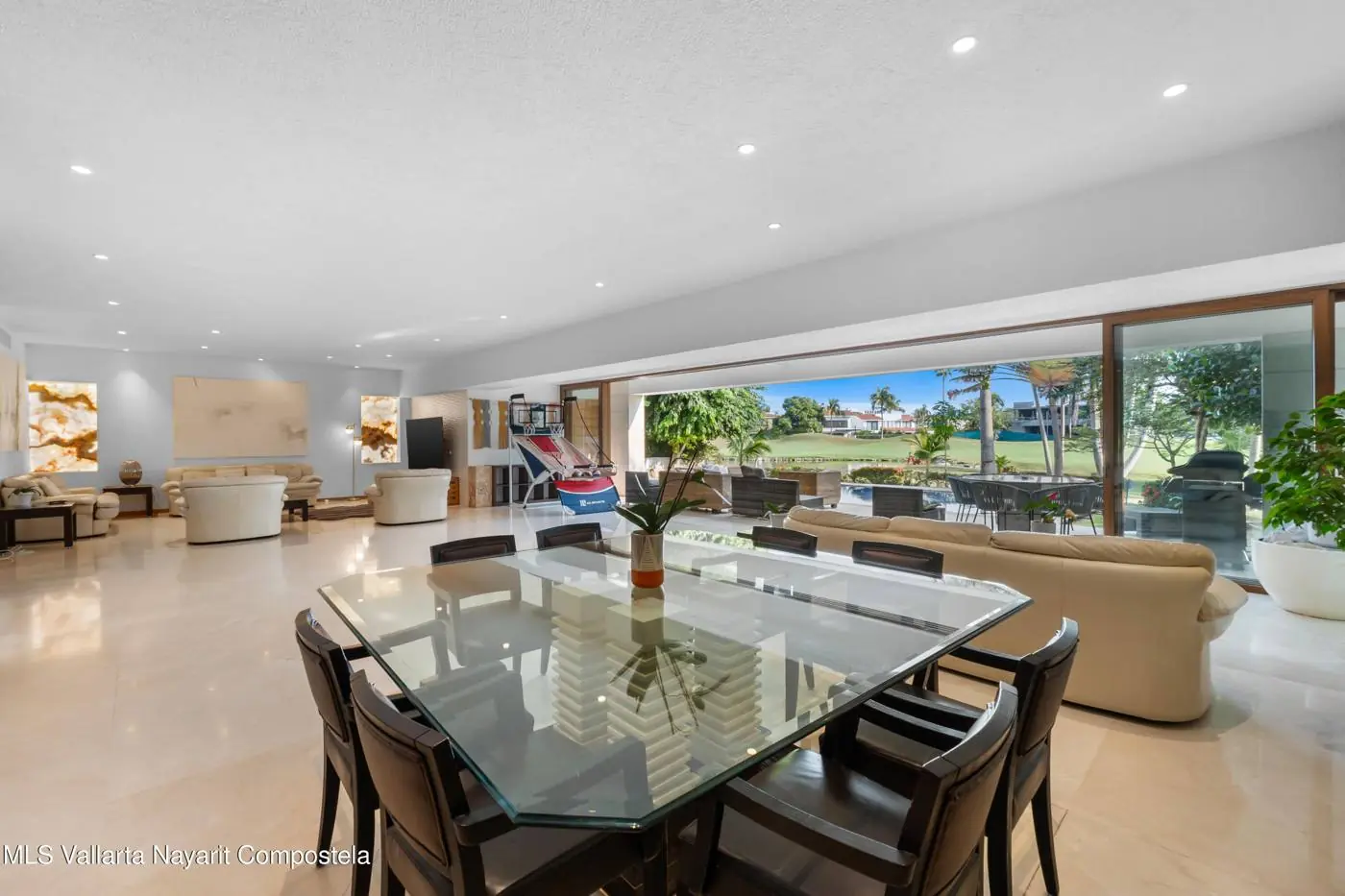 House in El Tigre, photo 7 of 16