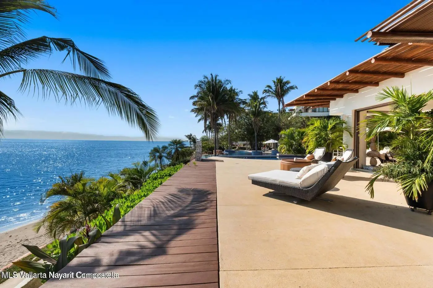 House in Punta Esmeralda, photo 2 of 18