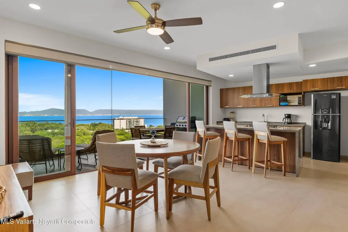 Apartment in Alamar, photo 2 of 14