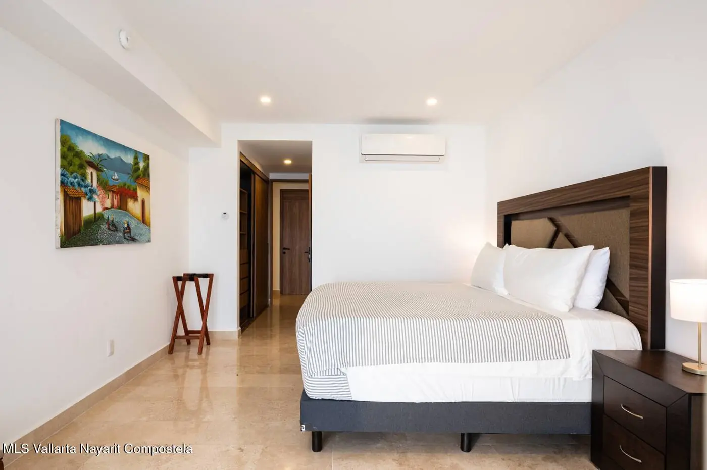 Apartment in Harbor 171, photo 6 of 17
