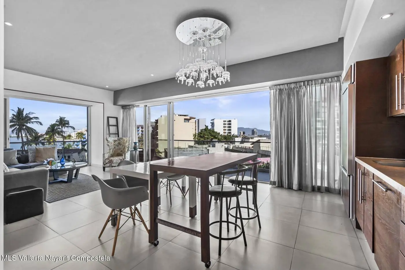 Apartment in Icon, photo 2 of 17