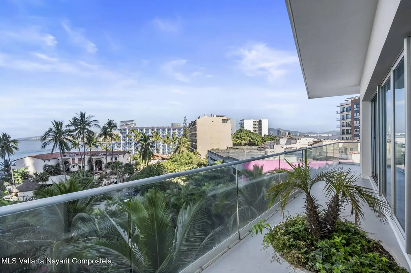 Apartment in Icon, photo 9 of 17