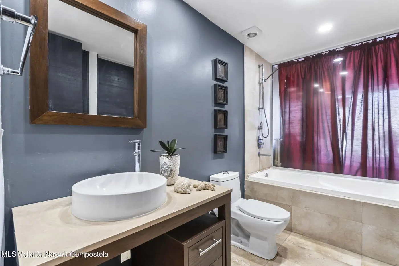 Apartment in Icon, photo 12 of 17