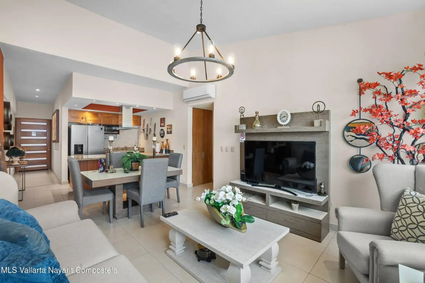 Apartment in Los Altos, photo 2 of 15