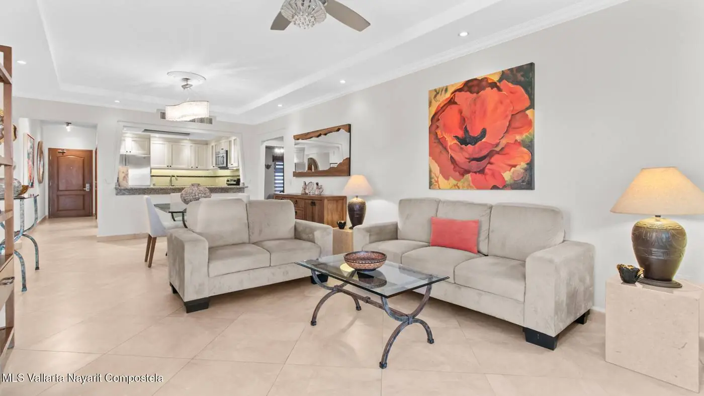 Apartment in Ocean Vista, photo 2 of 13