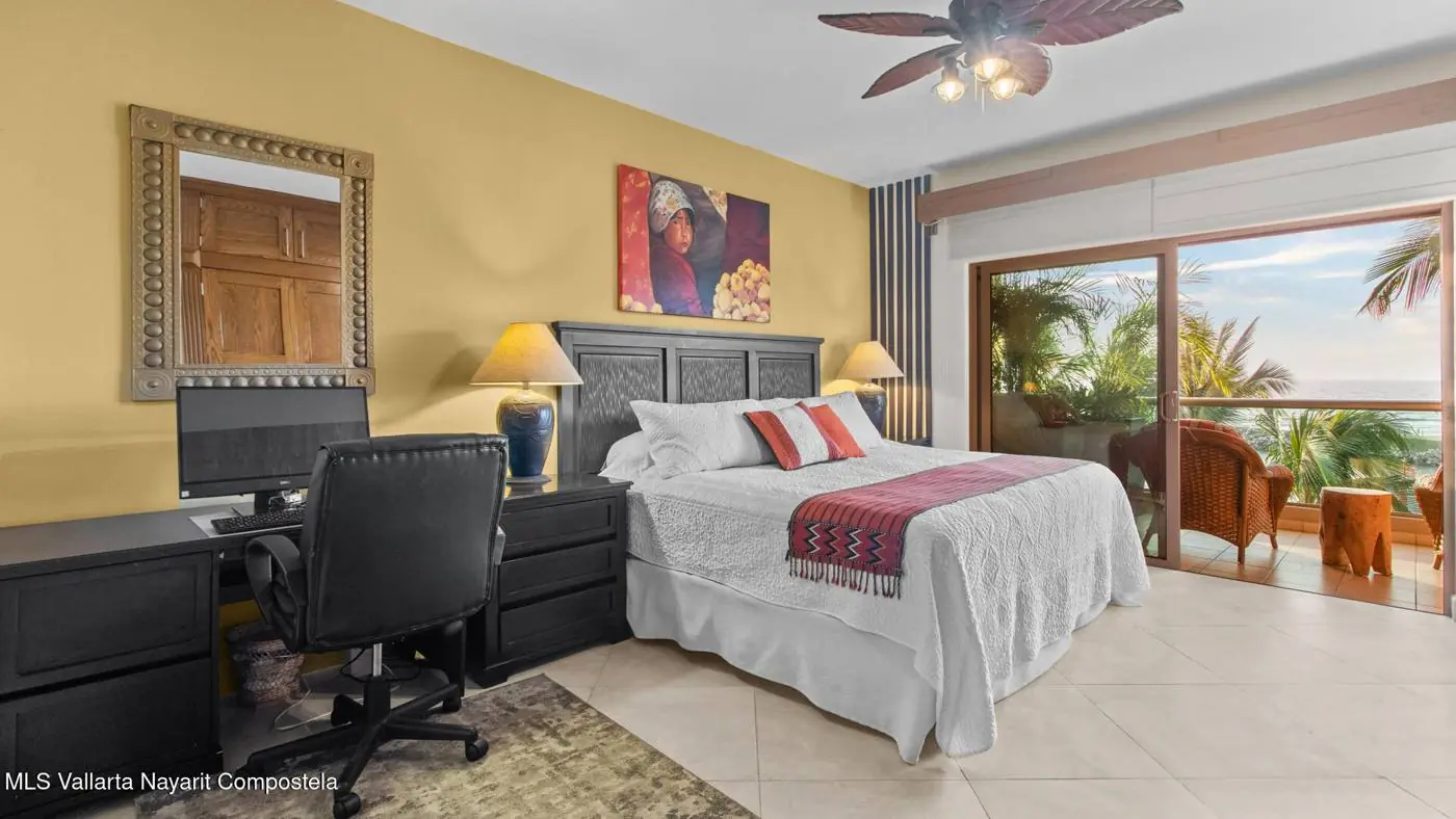 Apartment in Ocean Vista, photo 5 of 13