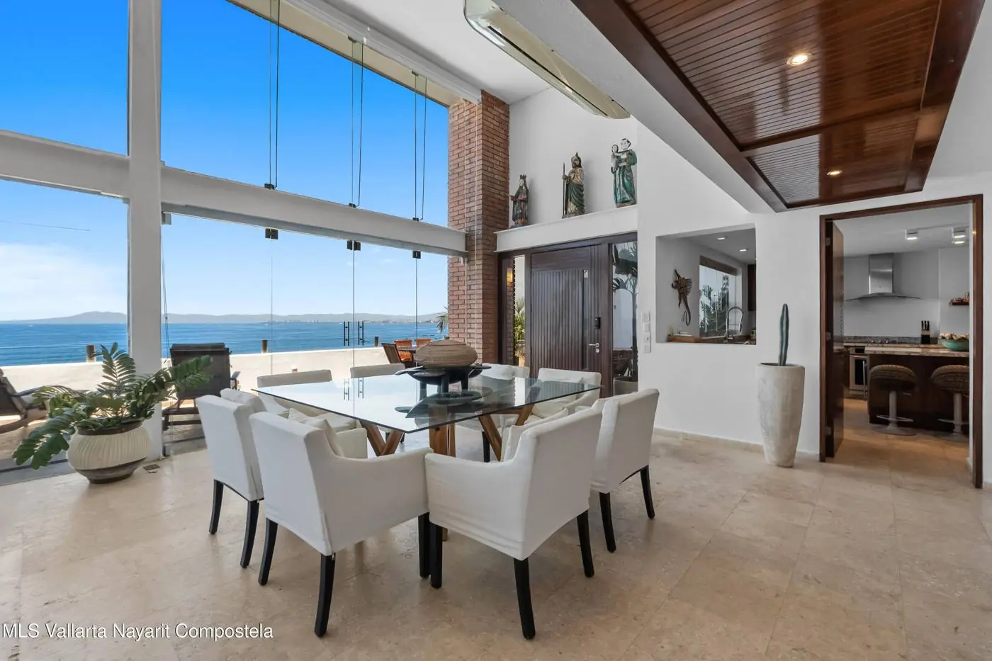 Apartment in Santa Barbara Shores, photo 8 of 19