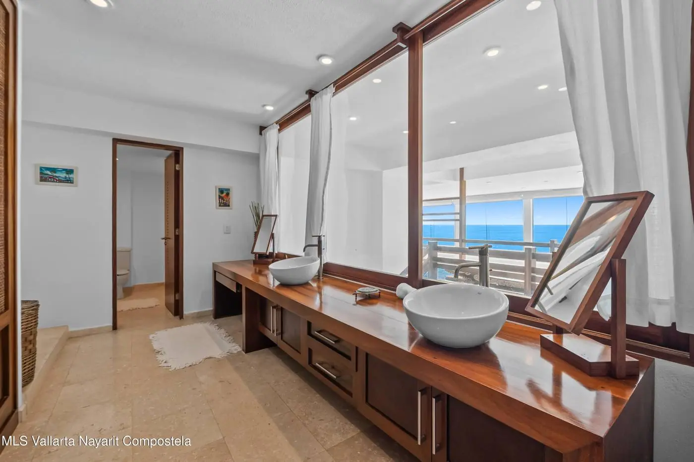 Apartment in Santa Barbara Shores, photo 13 of 19
