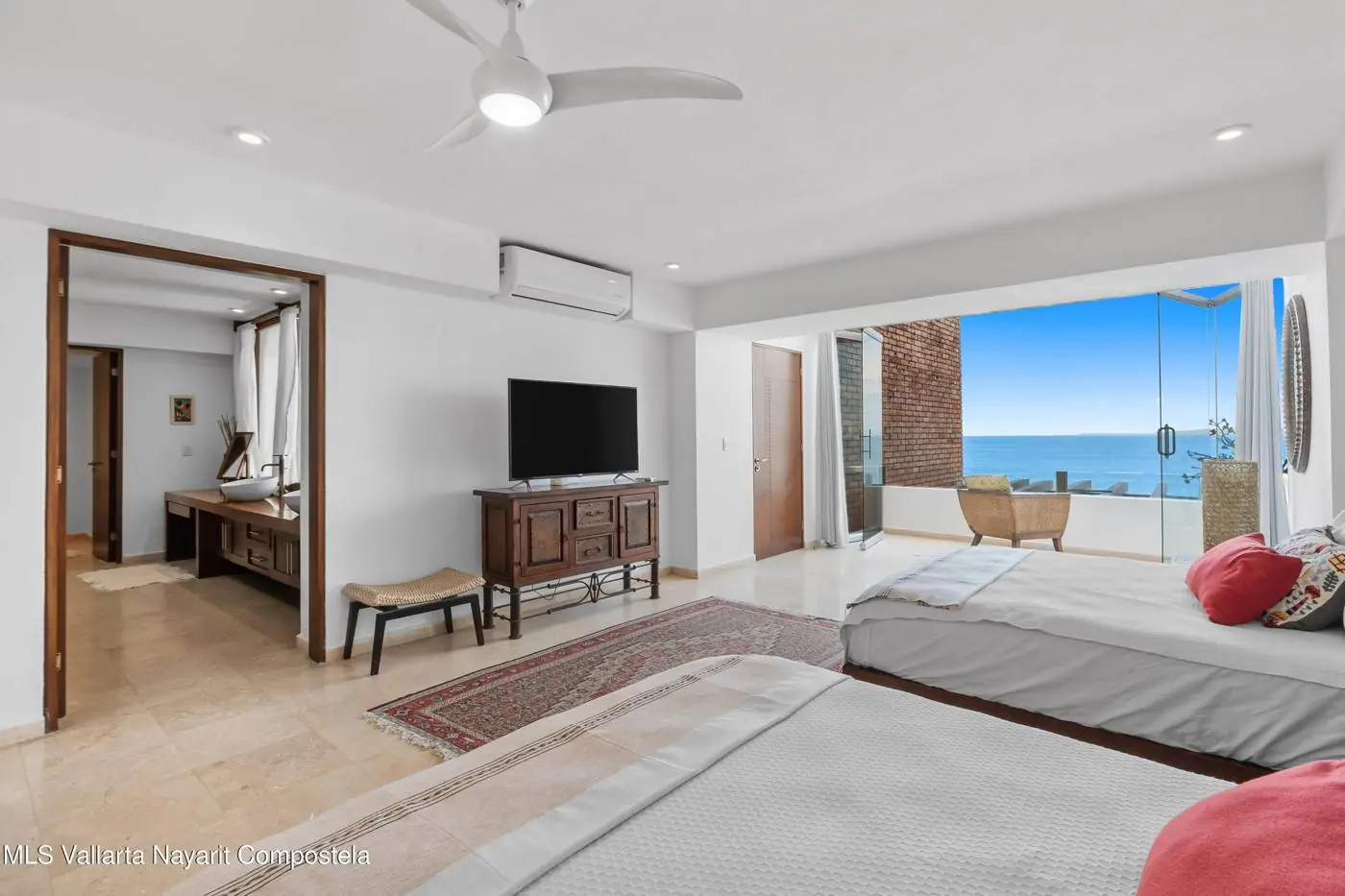 Apartment in Santa Barbara Shores, photo 18 of 19