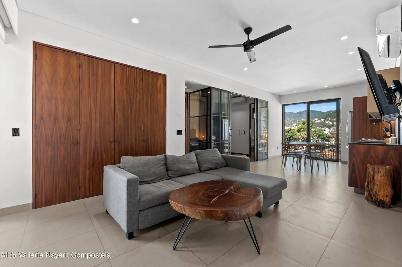 Apartment in The Colonial, photo 5 of 16