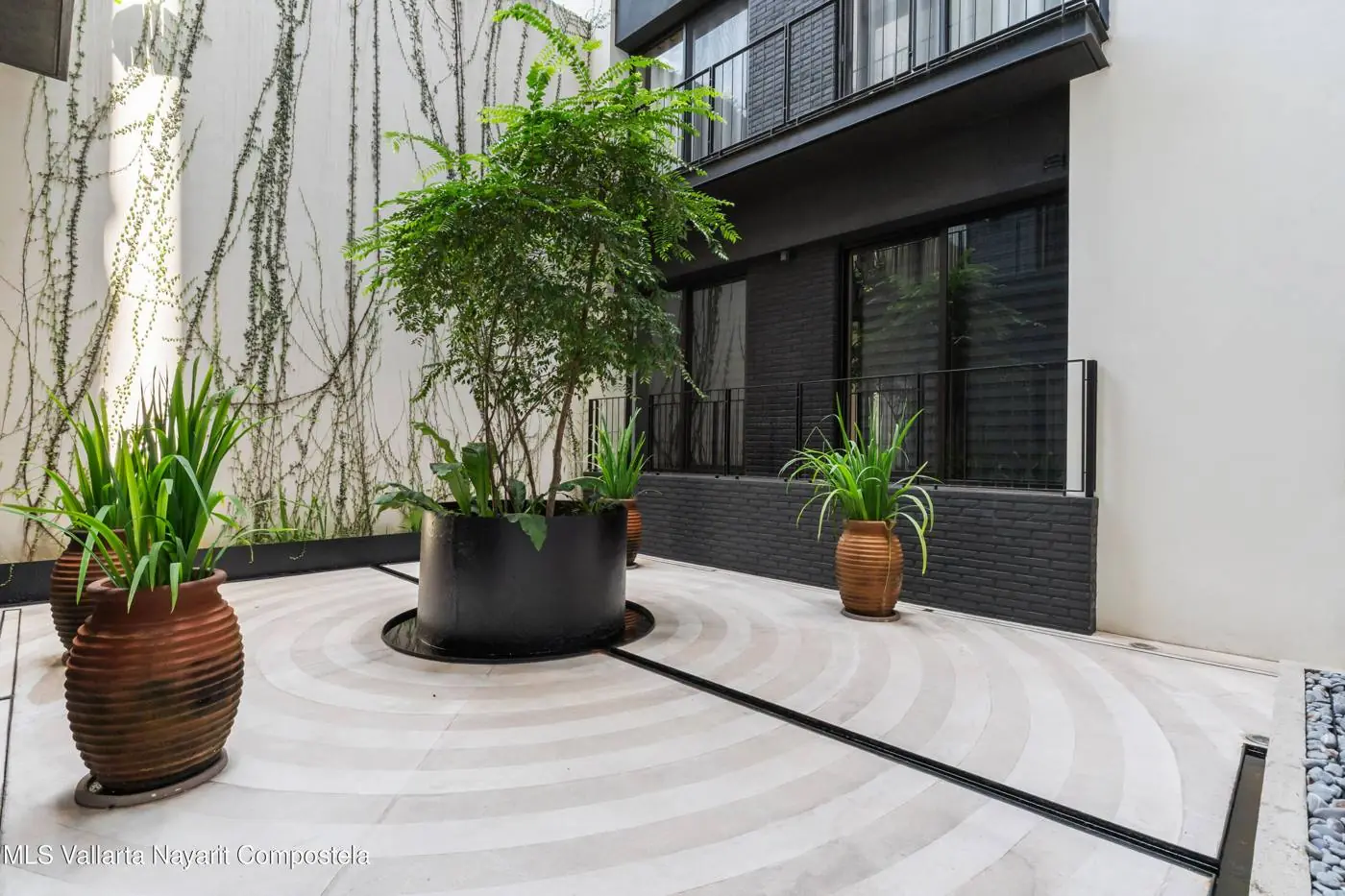 Apartment in The Colonial, photo 14 of 16