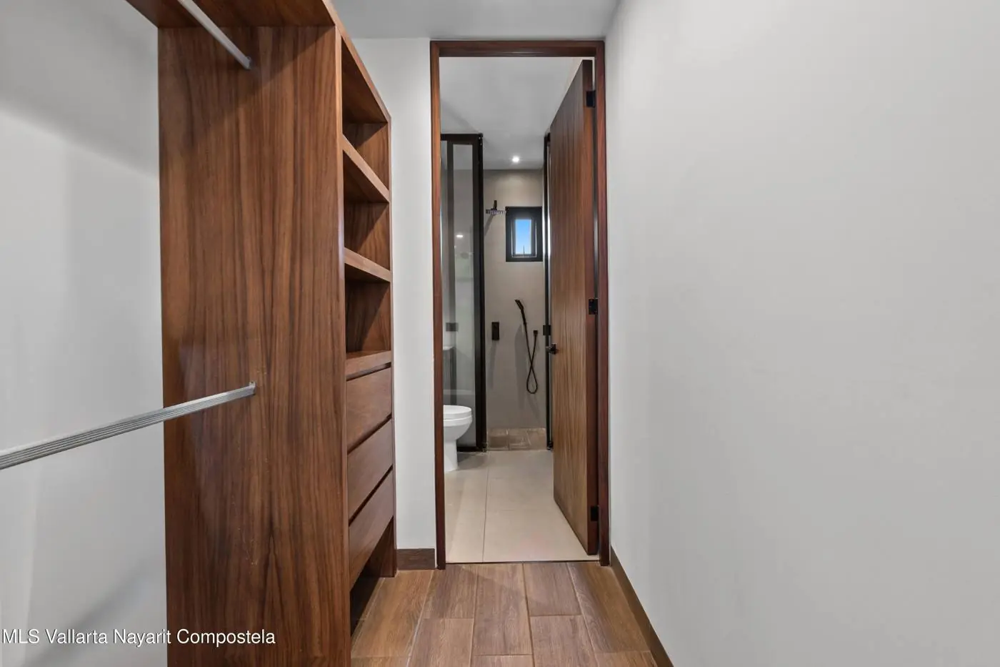 Apartment in The Colonial, photo 16 of 16