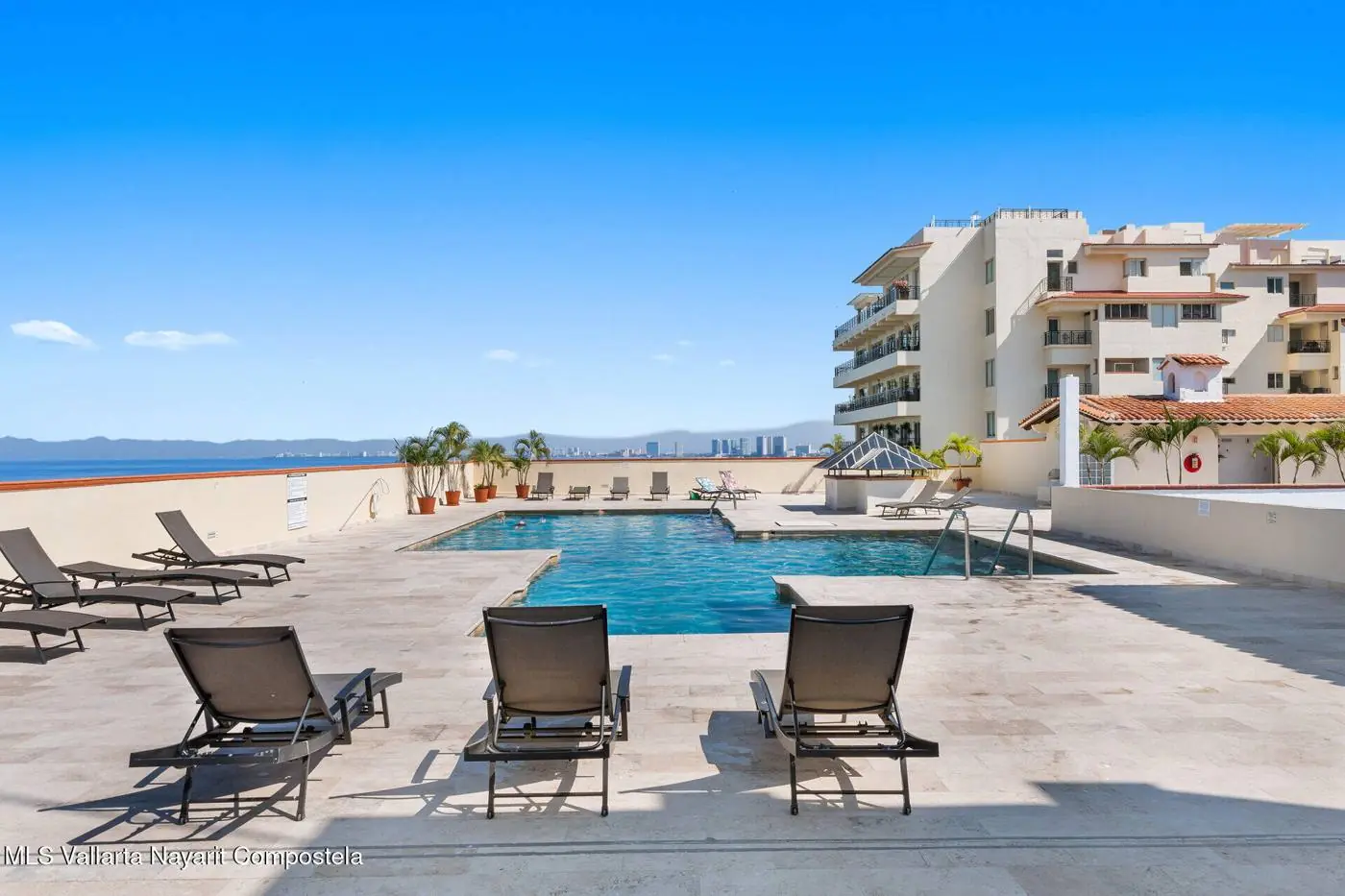 Apartment in Vista del Sol, photo 14 of 15
