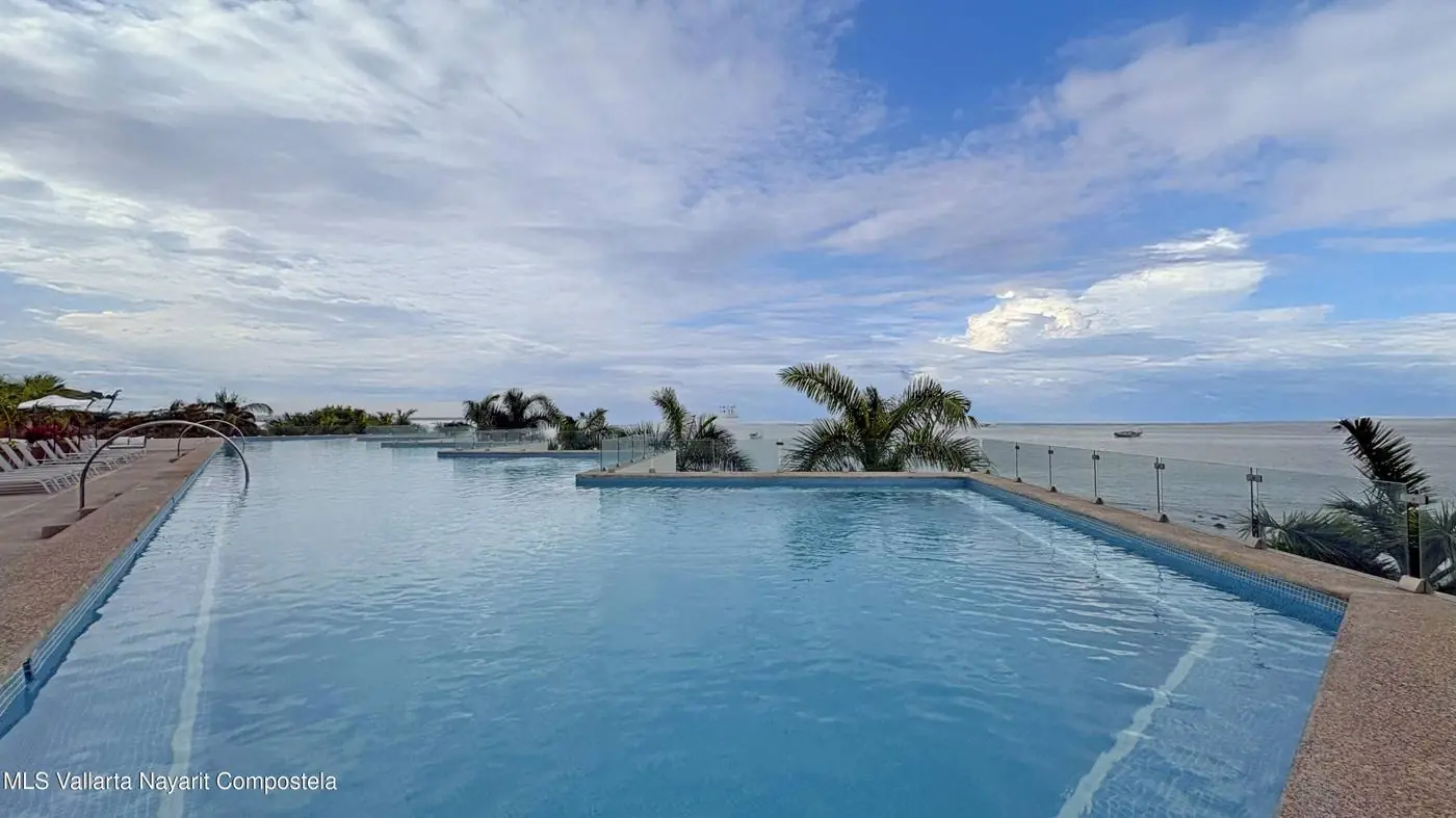 Oceanfront pool at the Zantamar development, La Cruz de Huanacaxtle
