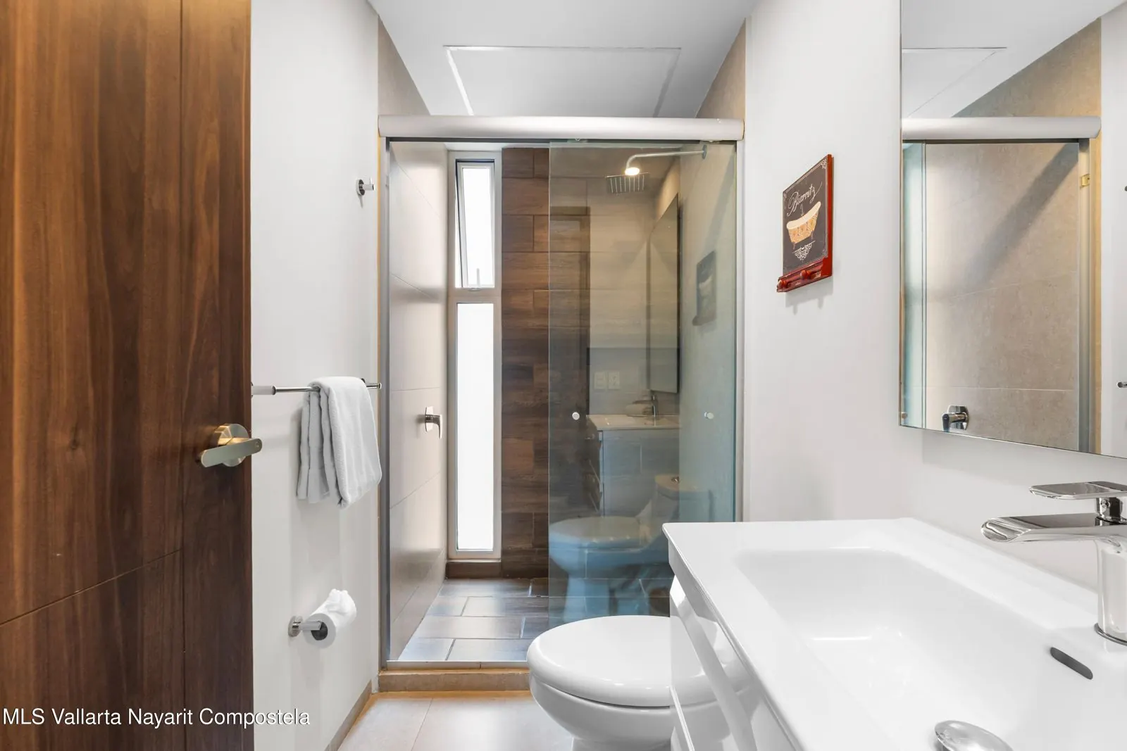 Bathroom of Distrito Coral B502
