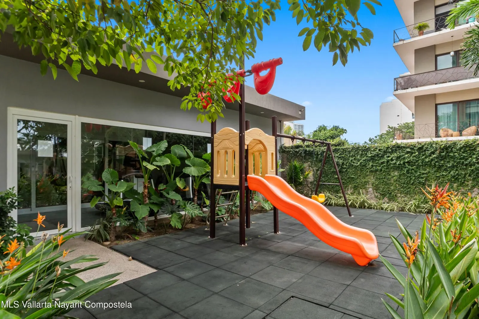 Pool at Distrito Coral